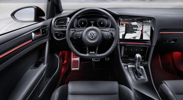 VW golf R 2017 interieur volant