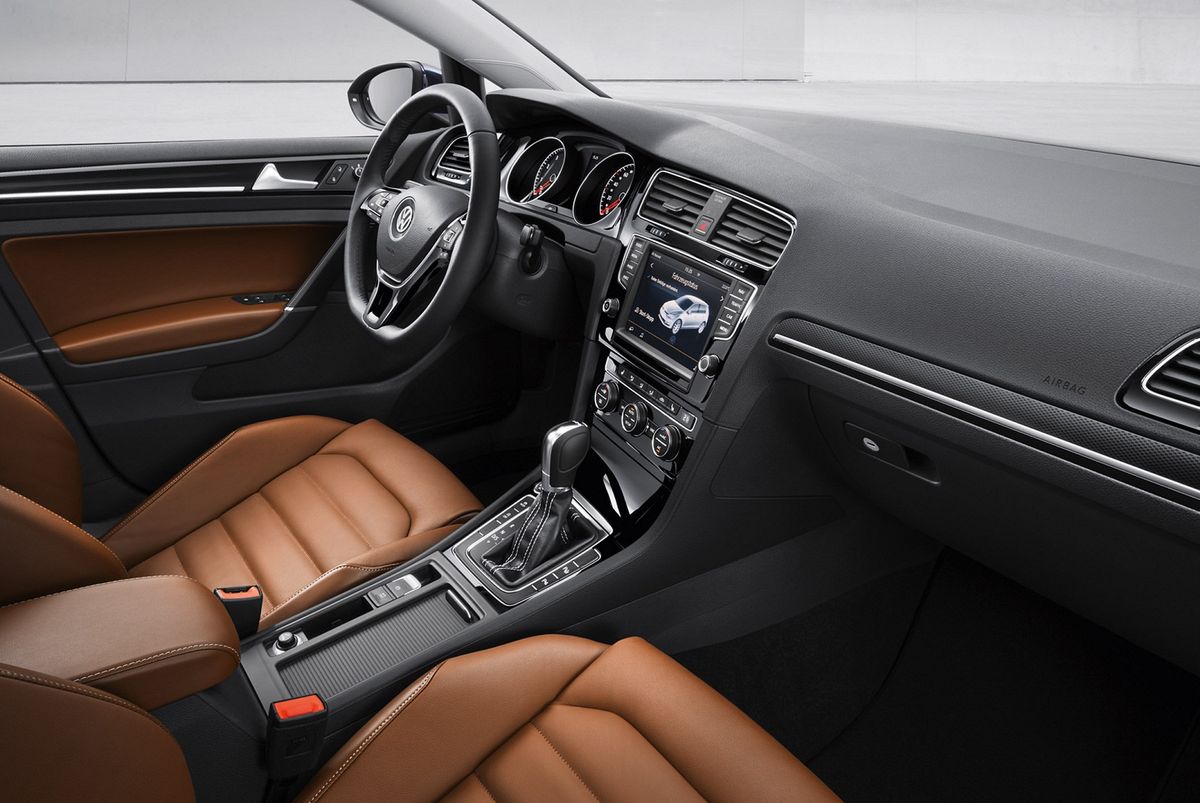 Volkswagen-Polo-2017-Interior