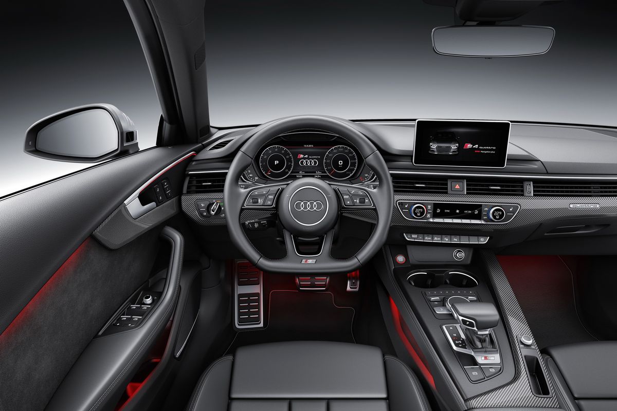 Audi S4 2018 intérieur