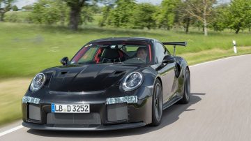 Porsche 911 GT2 RS 2018